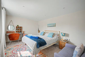 Guest bedroom- click for photo gallery
